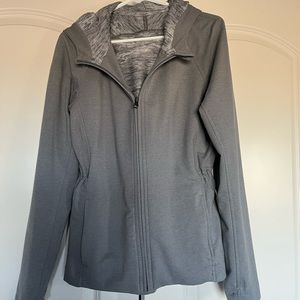 Lululemon soft hooded jacket in light grey with pattern inside